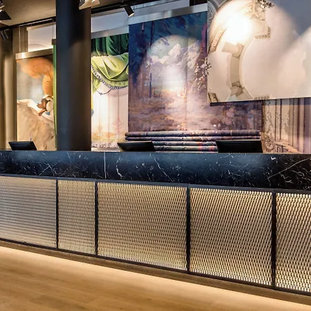 Motel One Stuttgart-Mitte-2